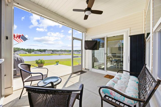 718 Lowell Avenue Dr., Little River, SC 29566