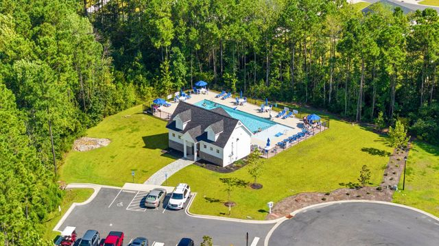 718 Lowell Avenue Dr., Little River, SC 29566
