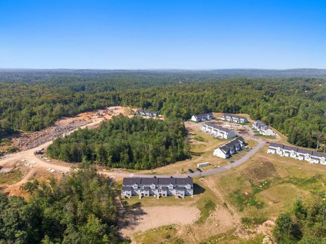 53 Driftwood Circle # 20, Sandown, NH 03873