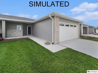 5948 Loxton Street, Lincoln, NE 68526