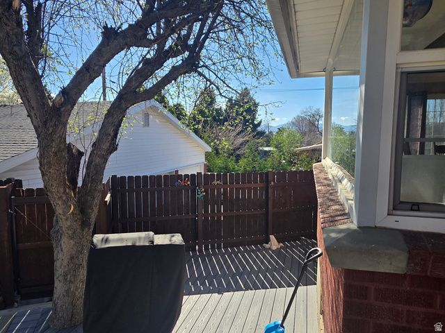 1860 E NORTHWOODSIDE DR, Holladay, UT 84124