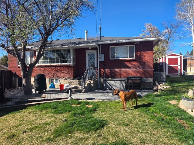 1860 E NORTHWOODSIDE DR, Holladay, UT 84124