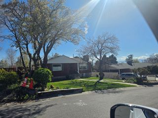 1860 E NORTHWOODSIDE DR, Holladay, UT 84124