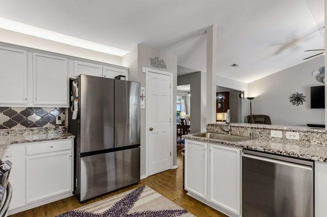 642 Oakhurst Dr., Myrtle Beach, SC 29579