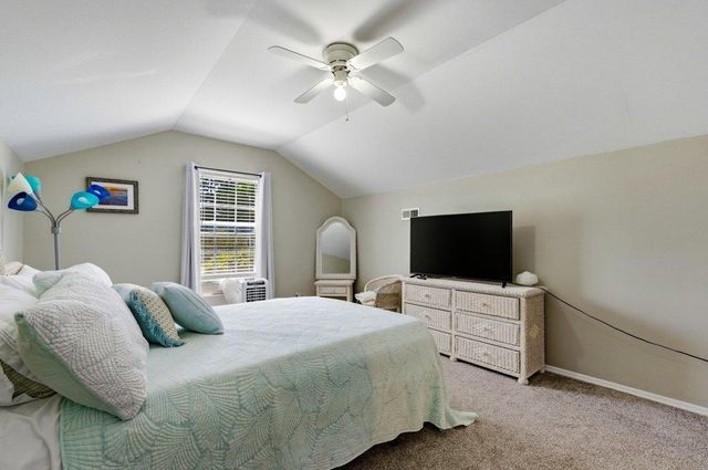 642 Oakhurst Dr., Myrtle Beach, SC 29579