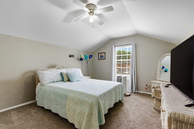 642 Oakhurst Dr., Myrtle Beach, SC 29579