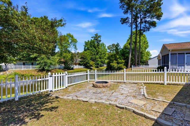 642 Oakhurst Dr., Myrtle Beach, SC 29579