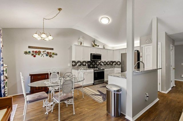 642 Oakhurst Dr., Myrtle Beach, SC 29579