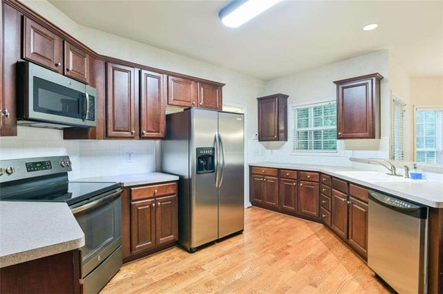 233 Thorn Berry Way, Conyers, GA 30094