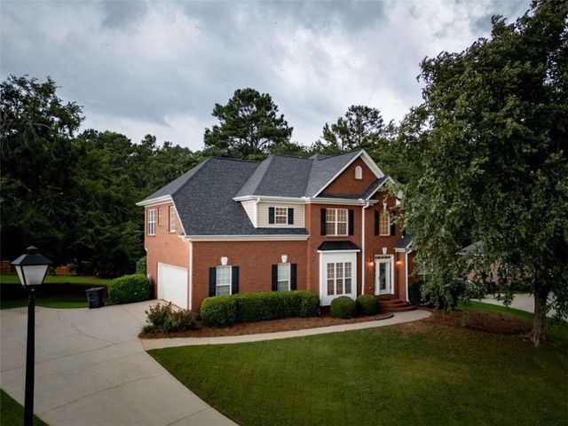 233 Thorn Berry Way, Conyers, GA 30094