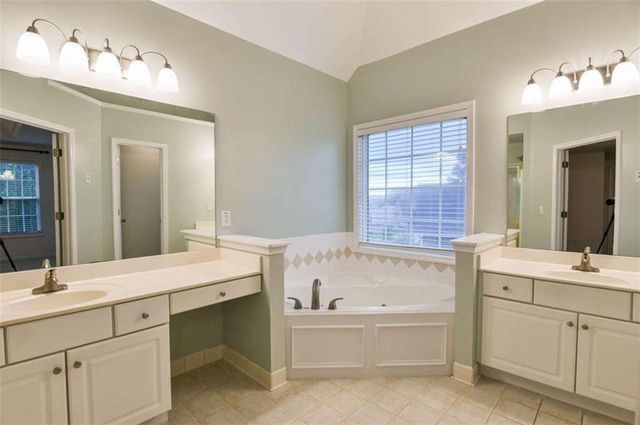 233 Thorn Berry Way, Conyers, GA 30094