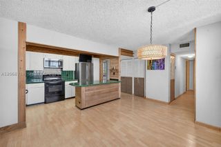 3350 NE 192nd St 5H-B, Aventura, FL 33180