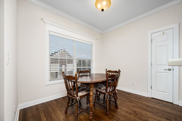 1460 Winterberry Dr, Murfreesboro, TN 37130