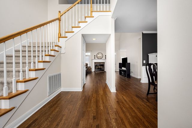 1460 Winterberry Dr, Murfreesboro, TN 37130