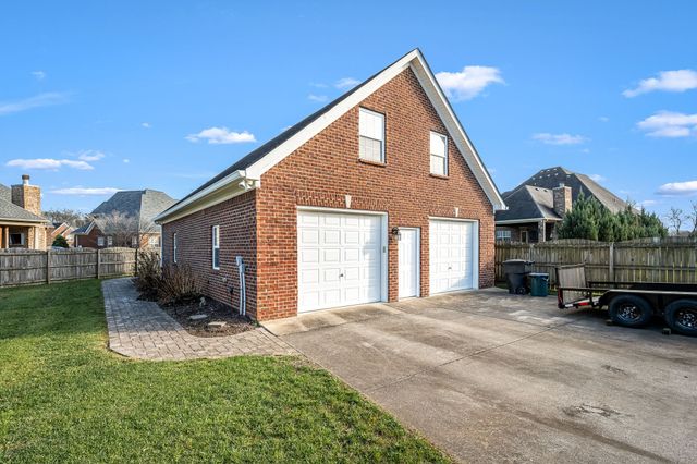 1460 Winterberry Dr, Murfreesboro, TN 37130