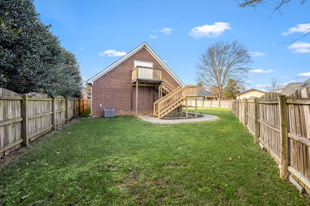 1460 Winterberry Dr, Murfreesboro, TN 37130