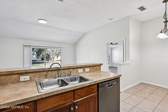 14221 SEA EAGLE Drive, Jacksonville, FL 32226