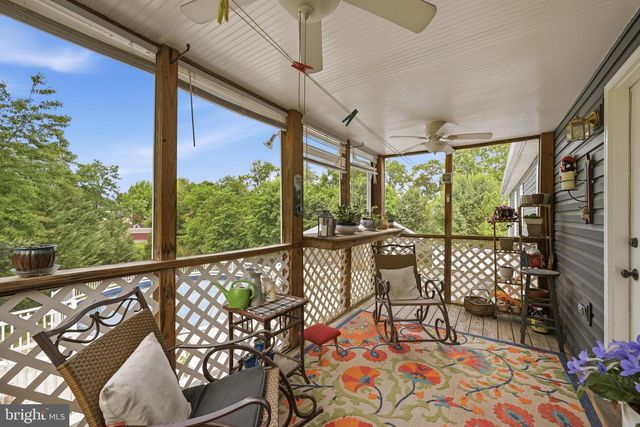 11 ASHLAWN CT, Front Royal, VA 22630
