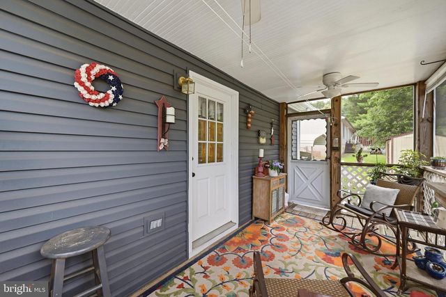 11 ASHLAWN CT, Front Royal, VA 22630