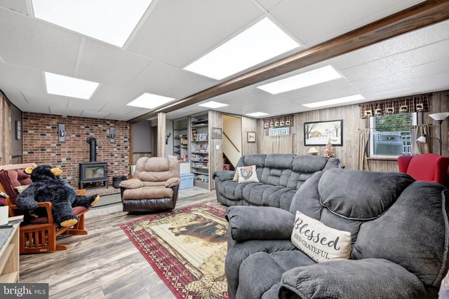 11 ASHLAWN CT, Front Royal, VA 22630