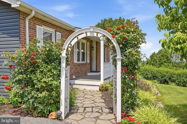 11 ASHLAWN CT, Front Royal, VA 22630