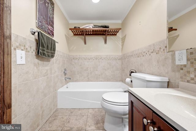 11 ASHLAWN CT, Front Royal, VA 22630