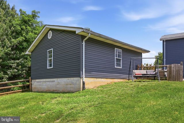 11 ASHLAWN CT, Front Royal, VA 22630