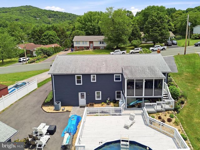 11 ASHLAWN CT, Front Royal, VA 22630
