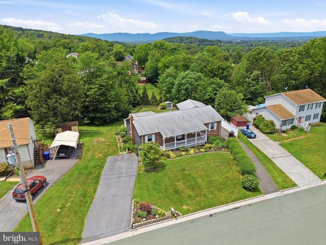 11 ASHLAWN CT, Front Royal, VA 22630