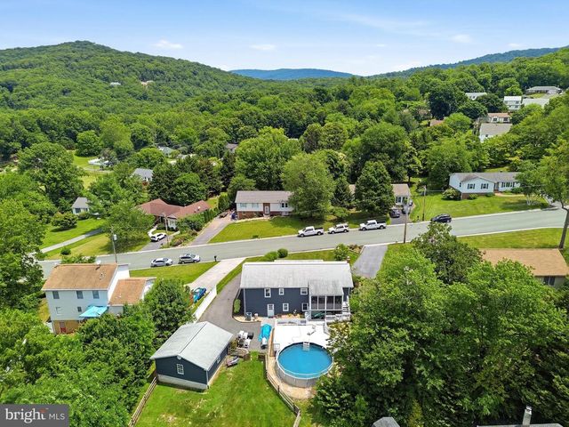 11 ASHLAWN CT, Front Royal, VA 22630