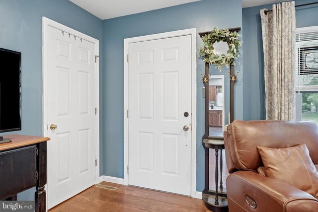 11 ASHLAWN CT, Front Royal, VA 22630