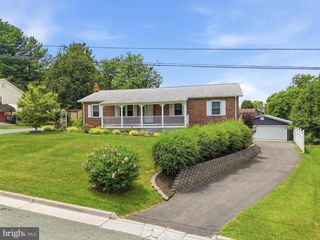 11 ASHLAWN CT, Front Royal, VA 22630