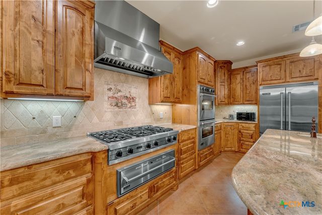 301 County Road 253, Bertram, TX 78605