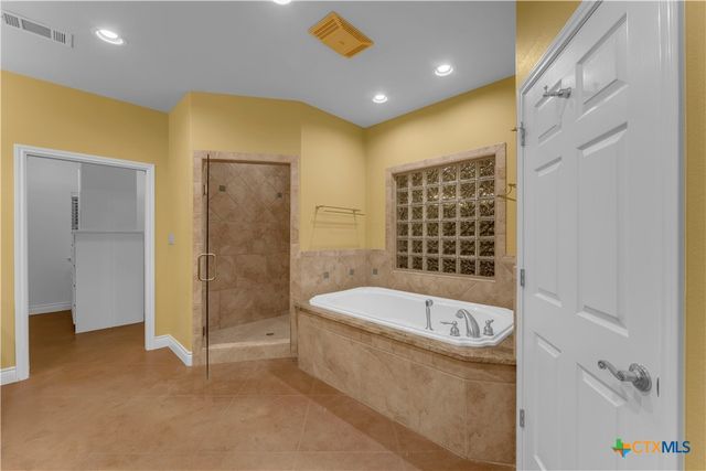 301 County Road 253, Bertram, TX 78605