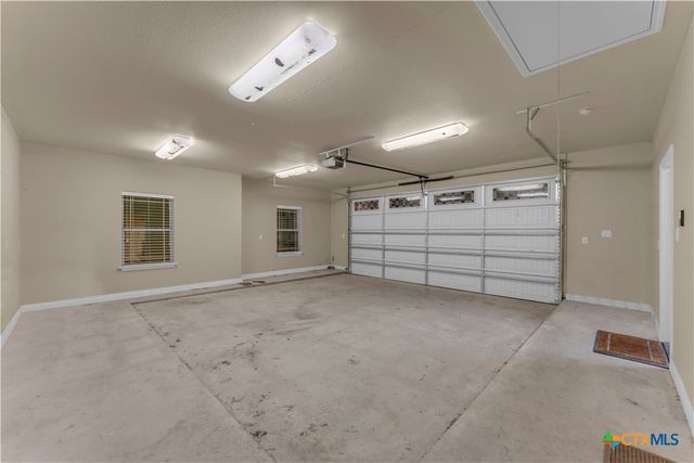 301 County Road 253, Bertram, TX 78605