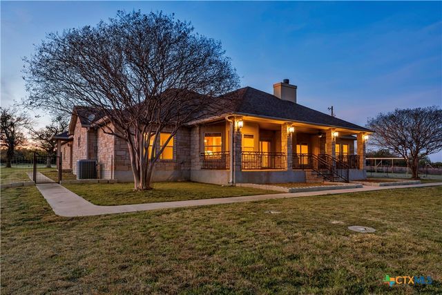 301 County Road 253, Bertram, TX 78605