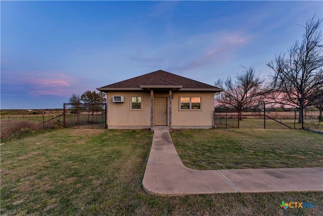 301 County Road 253, Bertram, TX 78605