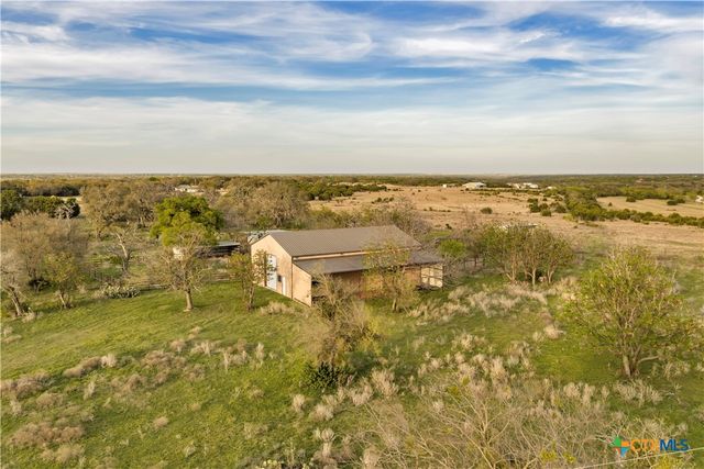 301 County Road 253, Bertram, TX 78605
