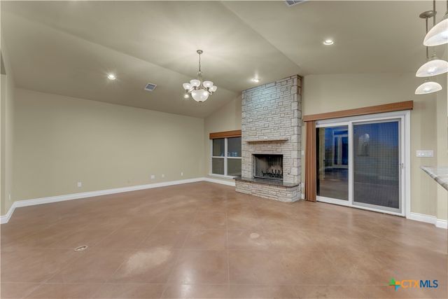 301 County Road 253, Bertram, TX 78605