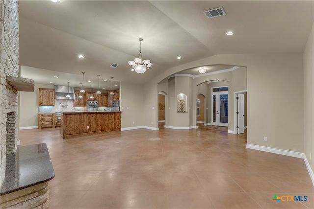 301 County Road 253, Bertram, TX 78605
