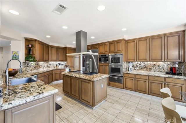 21171 Hillsdale Lane, Huntington Beach, CA 92646