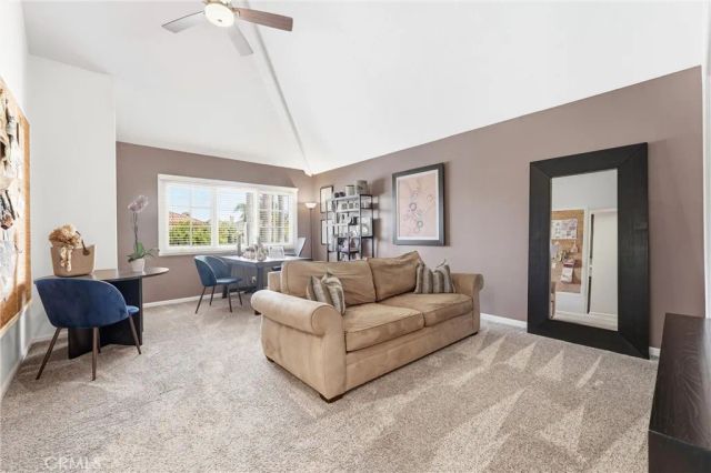 21171 Hillsdale Lane, Huntington Beach, CA 92646