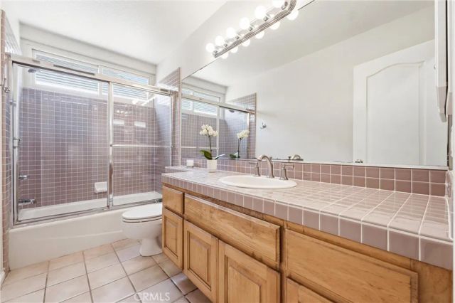 21171 Hillsdale Lane, Huntington Beach, CA 92646