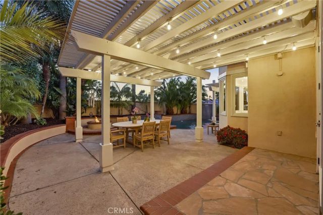21171 Hillsdale Lane, Huntington Beach, CA 92646