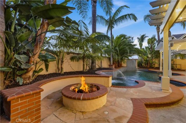 21171 Hillsdale Lane, Huntington Beach, CA 92646