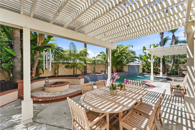 21171 Hillsdale Lane, Huntington Beach, CA 92646