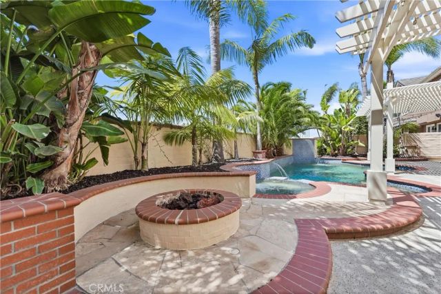 21171 Hillsdale Lane, Huntington Beach, CA 92646