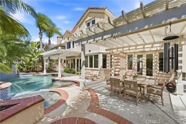 21171 Hillsdale Lane, Huntington Beach, CA 92646