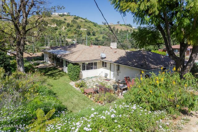 9780 Sombra Terrace, Sunland, CA 91040