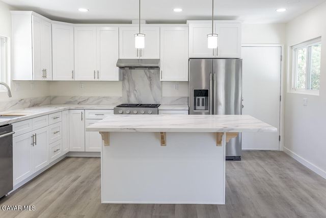 9780 Sombra Terrace, Sunland, CA 91040